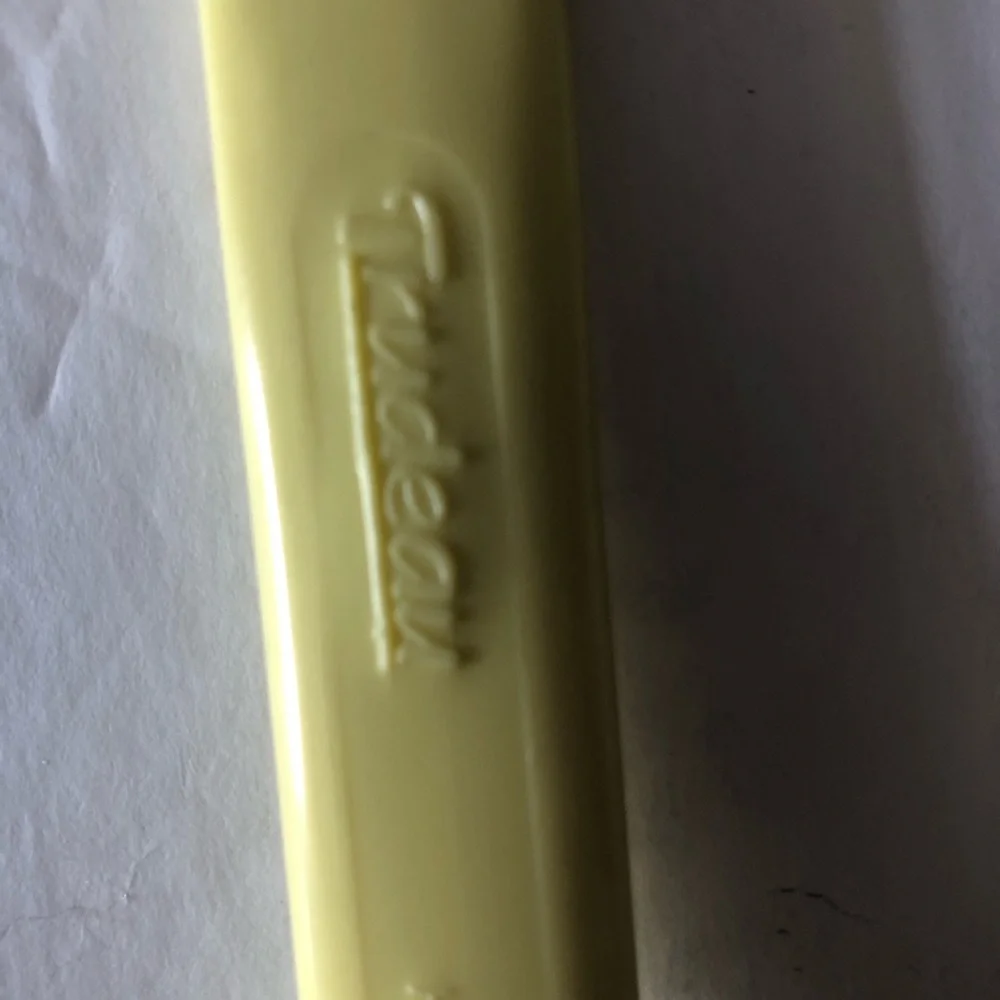 Trudeau Measuring Ladle Spoon Yellow Melamine Hollinger Design2525 Vintage